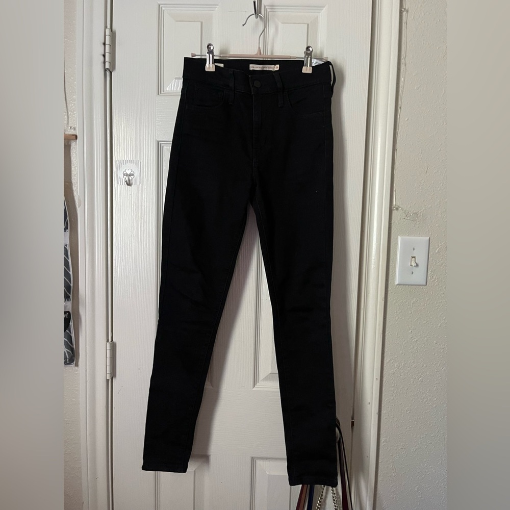 Levi’s 720 high rise Black Skinny Jeans